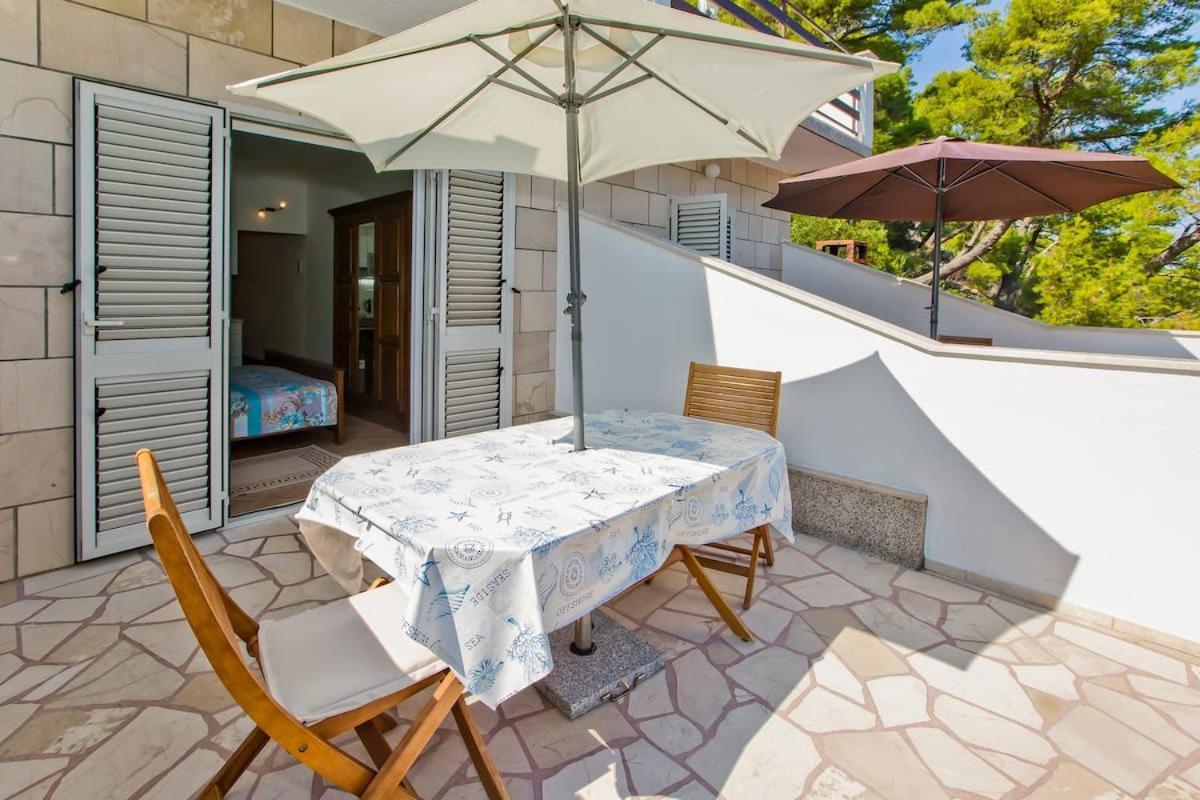 Villa Mateljan Zastražišće Exteriér fotografie
