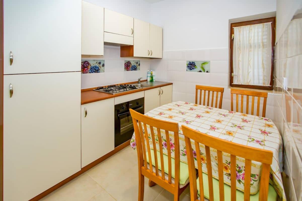 Villa Mateljan Zastražišće Exteriér fotografie