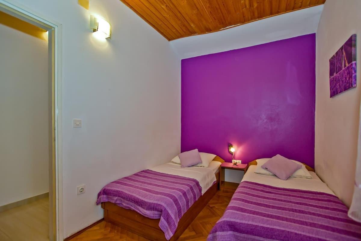 Villa Mateljan Zastražišće Exteriér fotografie