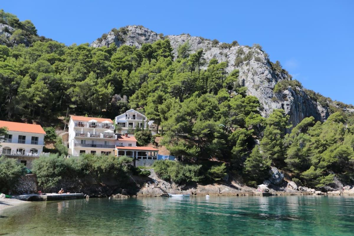 Villa Mateljan Zastražišće Exteriér fotografie