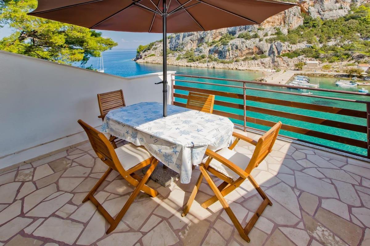 Villa Mateljan Zastražišće Exteriér fotografie